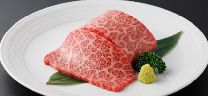 脂の融点が低くバターのような口どけ